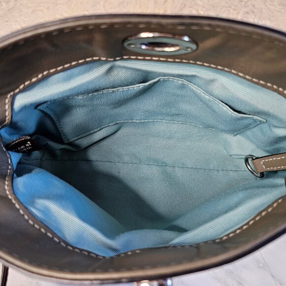 Coach Y2k Oliver Green Patent Leather Turn Lock Clutch Wristlet - Picture 4 of 12